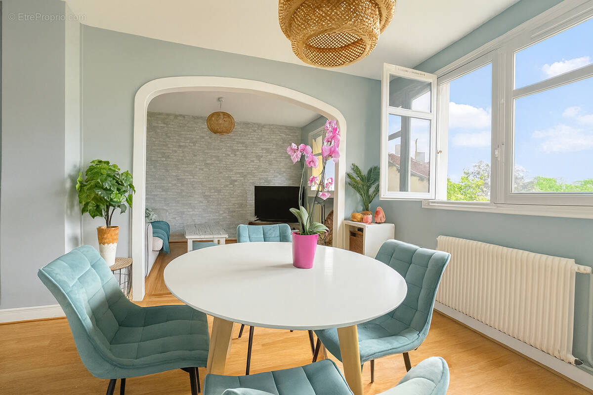 Appartement à CHAMPIGNY-SUR-MARNE