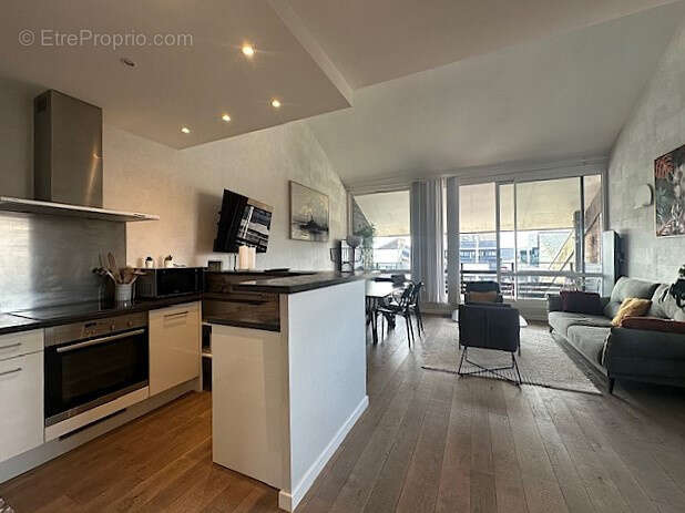 Superbe triplex de 81,26 m2 avec terrasse et vue sur le port - photo 6