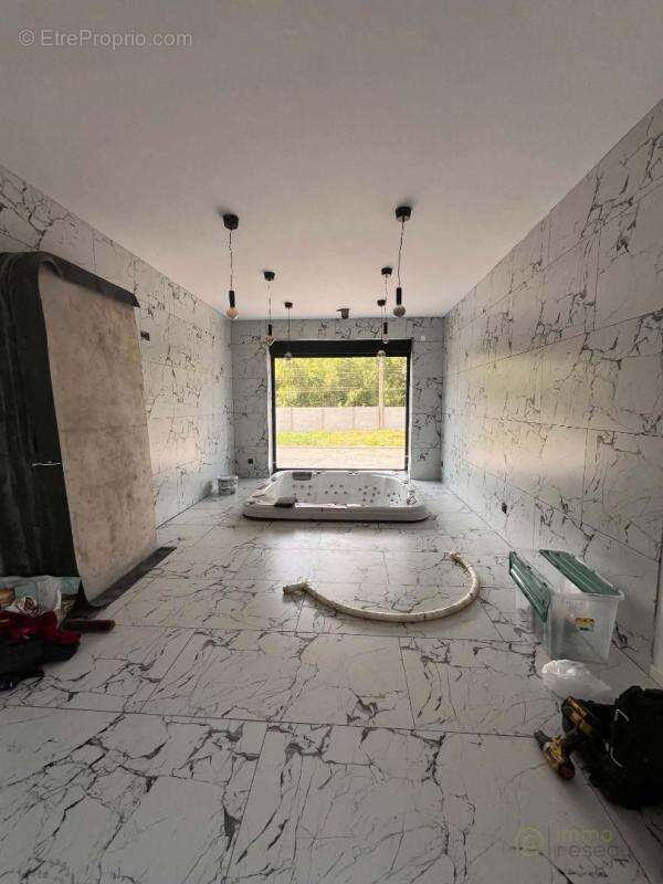 Maison 244 m² à Feignies  - photo 17