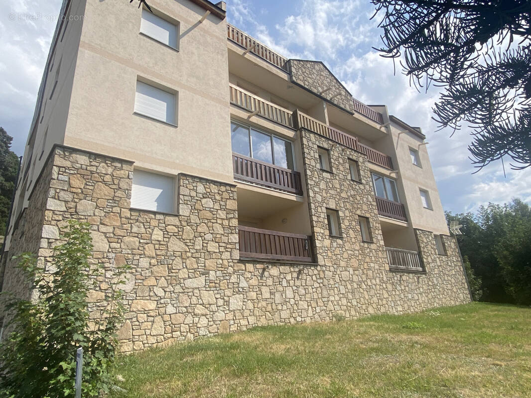 Appartement à FONT-ROMEU-ODEILLO-VIA