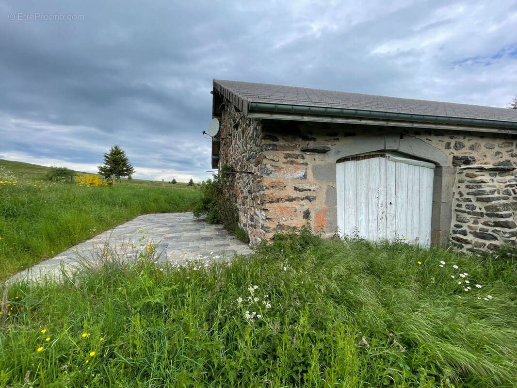 Maison à SAINT-FRONT