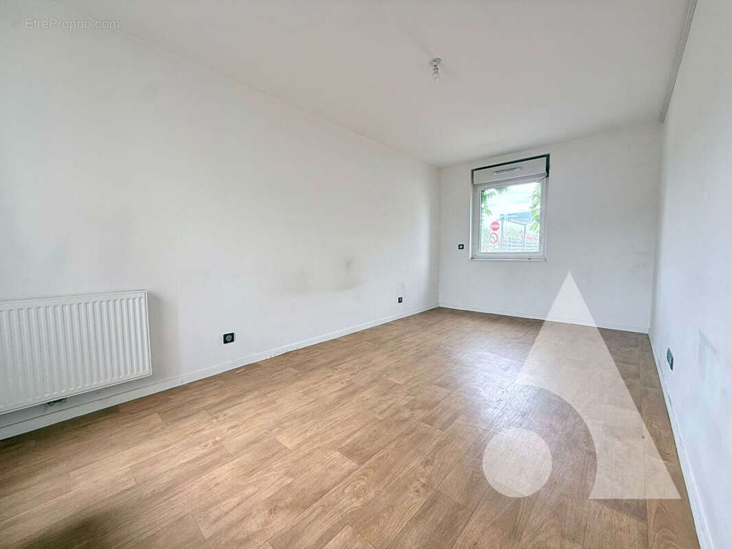 Maison 4 chambres habitable de plain pied avec jardin - photo 11