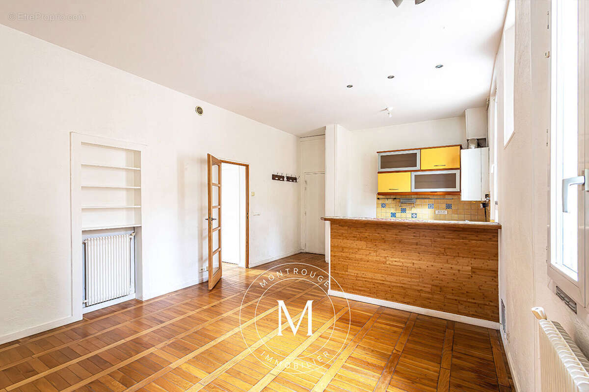 Appartement à MONTROUGE