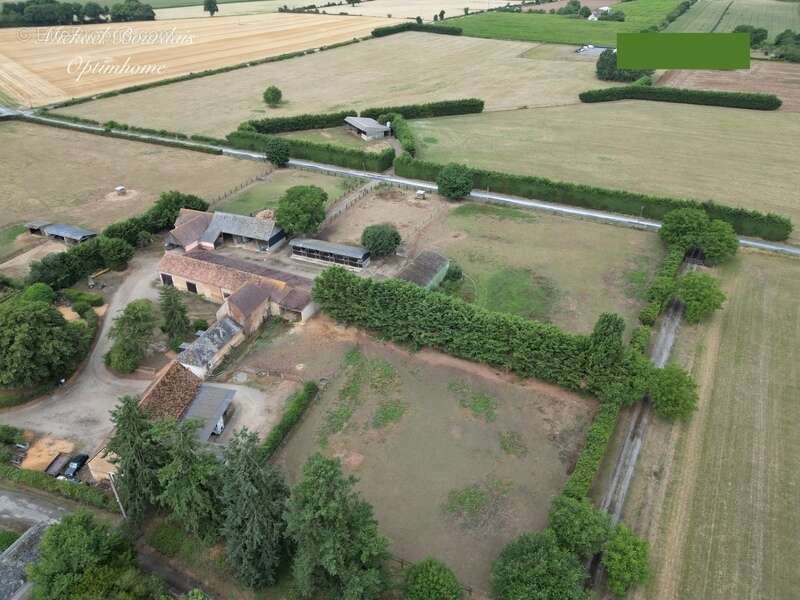 Maison à AVOISE
