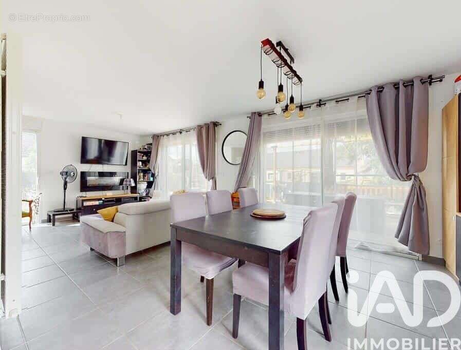 Photo 3 - Maison à VIVAISE