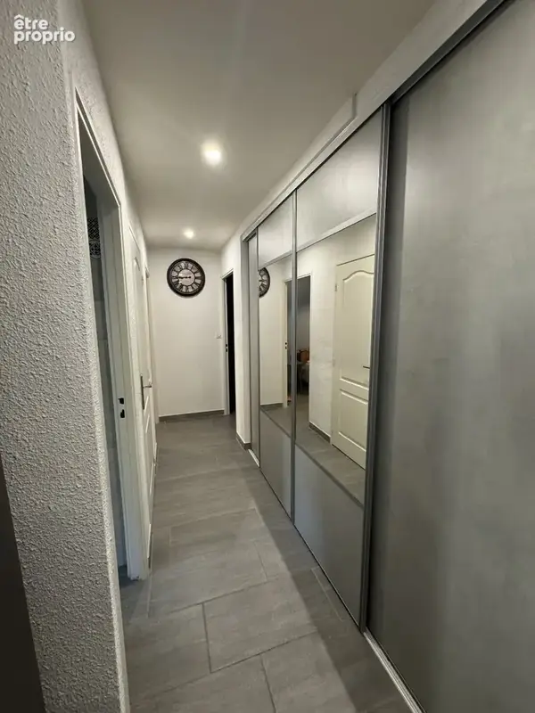 A VENDRE SETE Appartement 3 pièces dans un environnement exceptionnel de calme et de verdure - photo 5