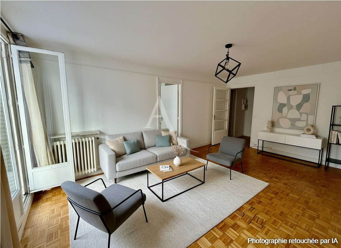 Appartement à PARIS-17E