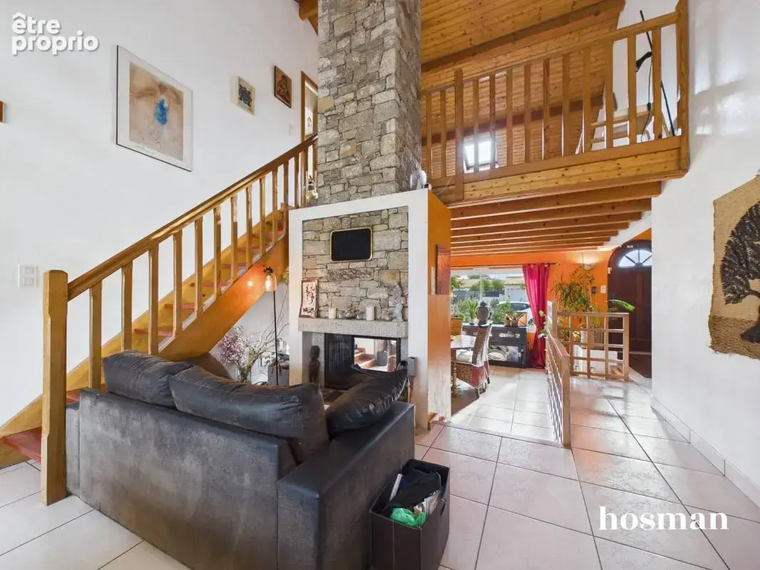 Chaleureuse maison familiale de 174 m² avec terrasse et jardin - Rue de Plaisance, Les Sorinières - photo 5