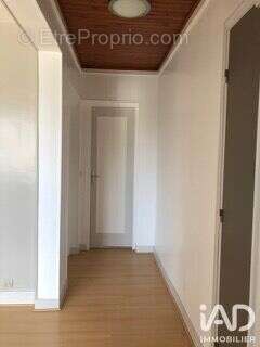 Photo 2 - Appartement à MERY-SUR-OISE