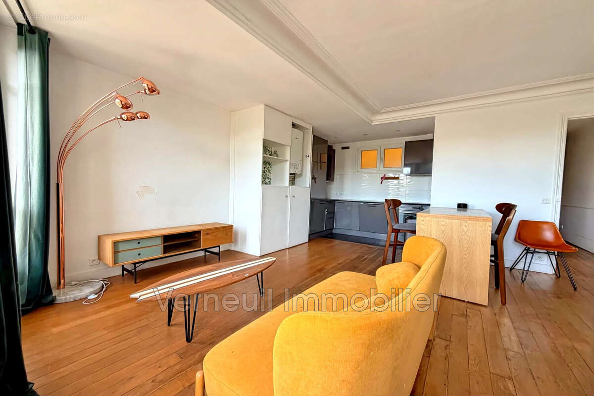 Appartement 70 m² à Paris-10e  - photo 6
