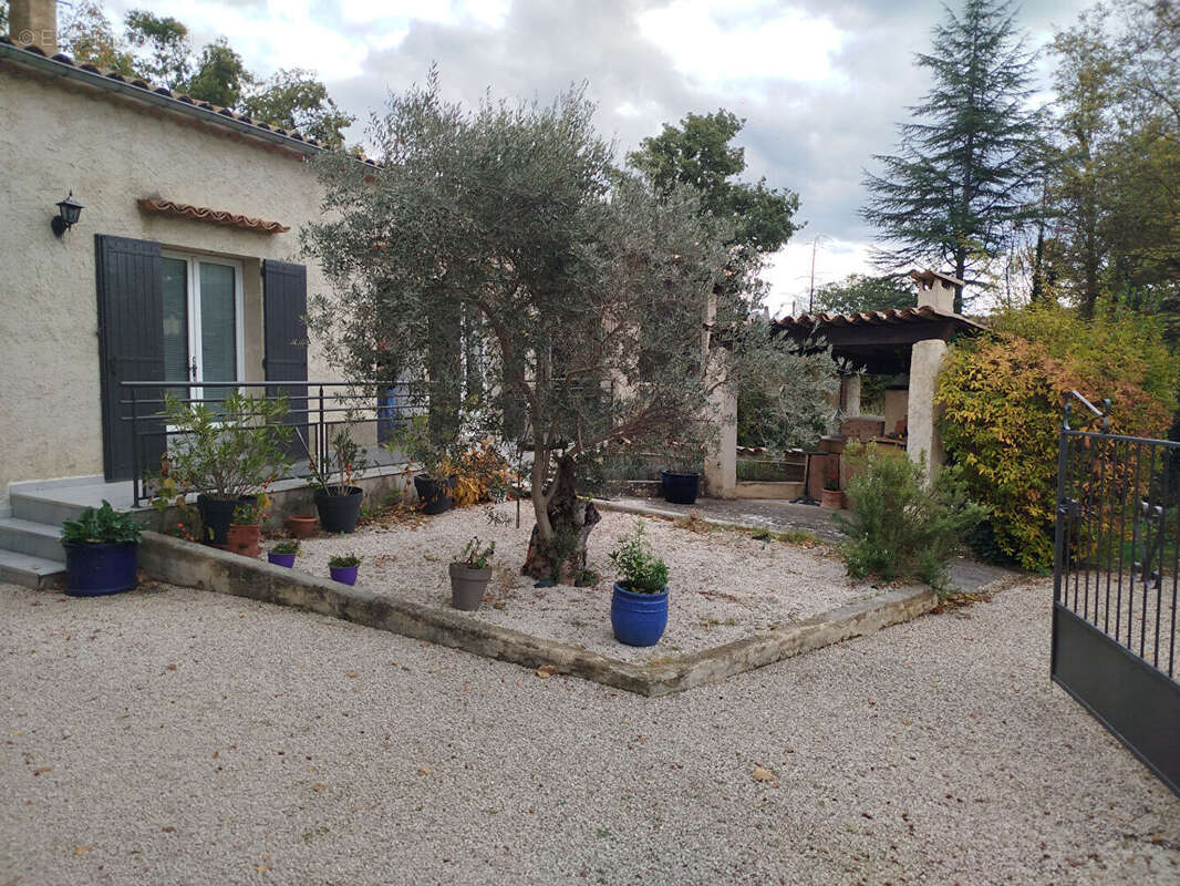 Maison à MALLEMOISSON