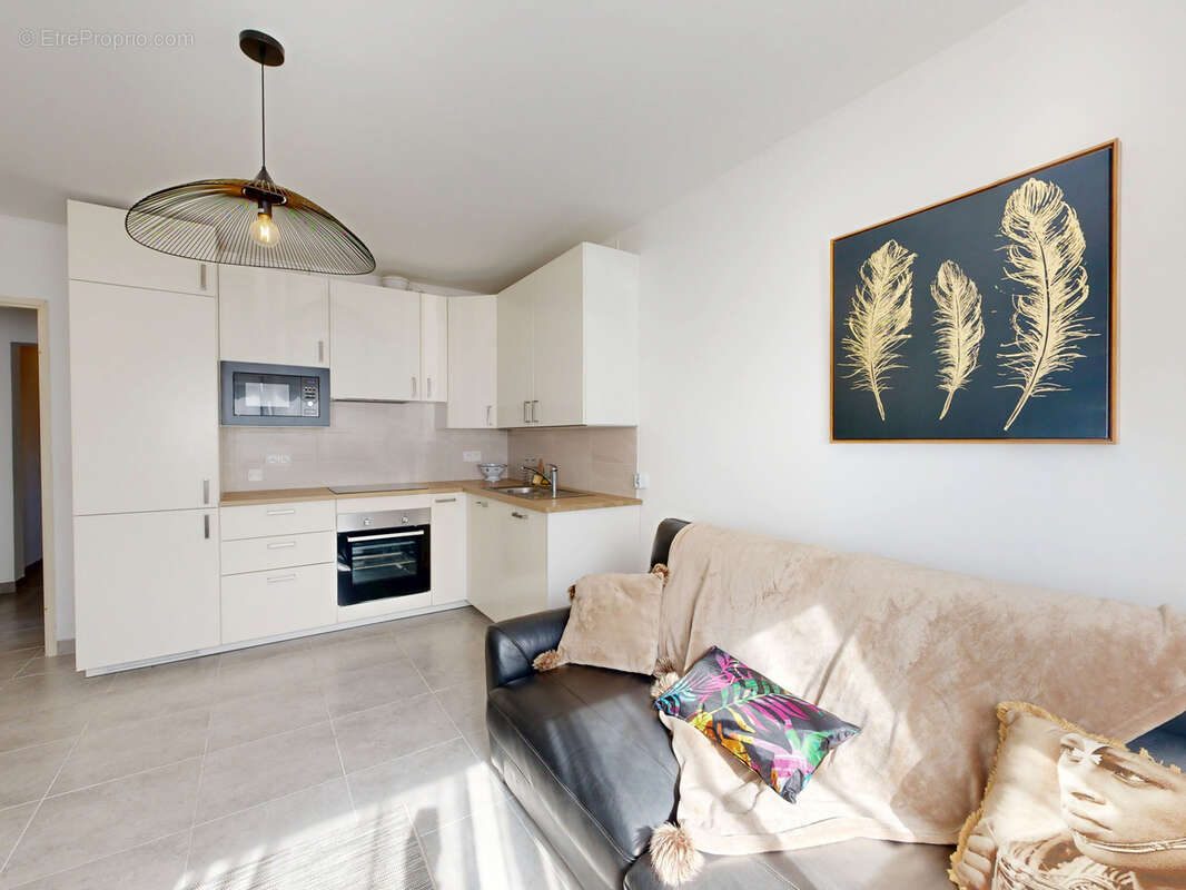 Appartement T2 rénové - BASTIA Centre ville - photo 3