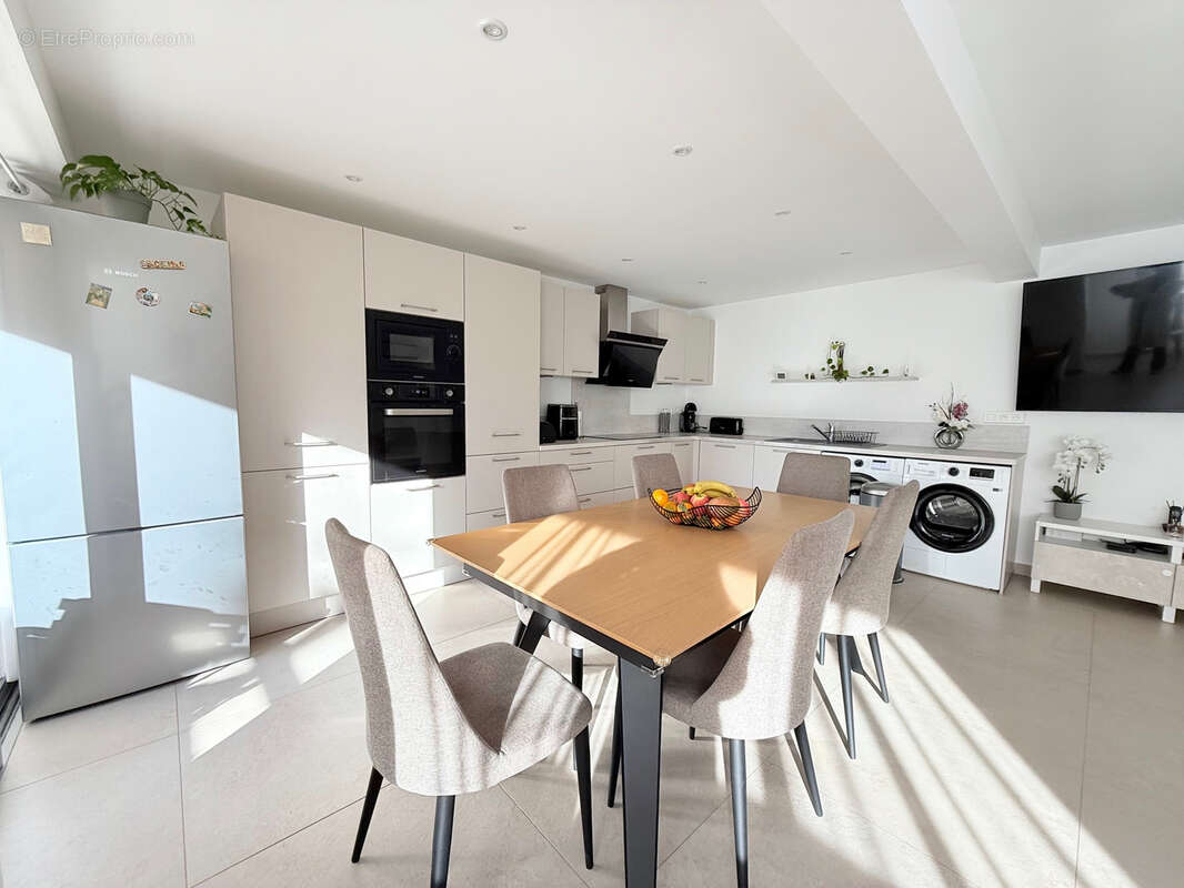 Appartement à LE CANNET