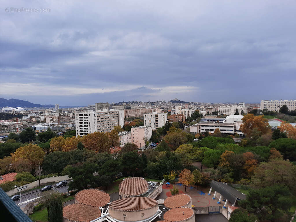 Appartement à MARSEILLE-12E