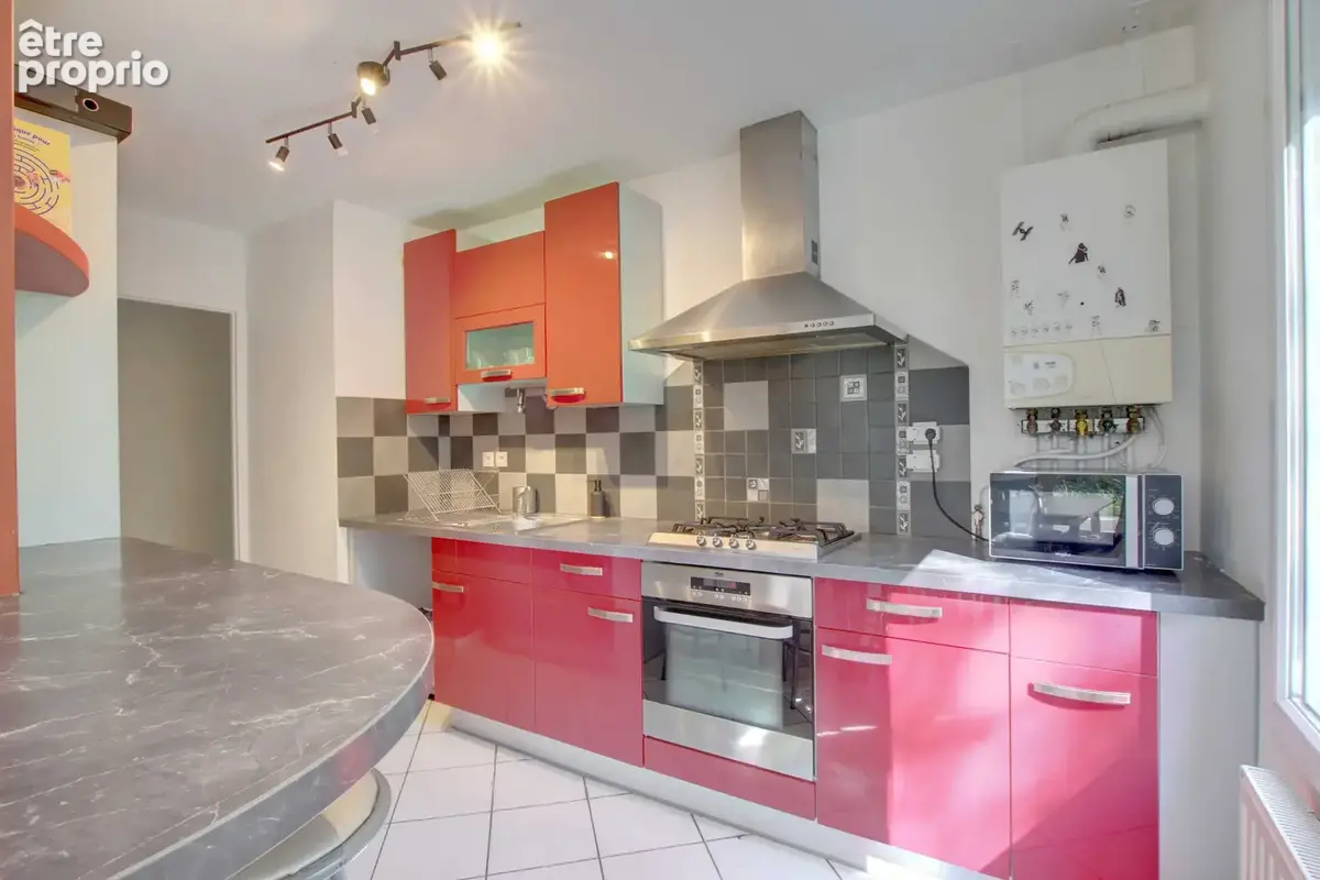 Appartement 4 pièces 85m2 en rez-de-jardin à Rumilly - photo 3