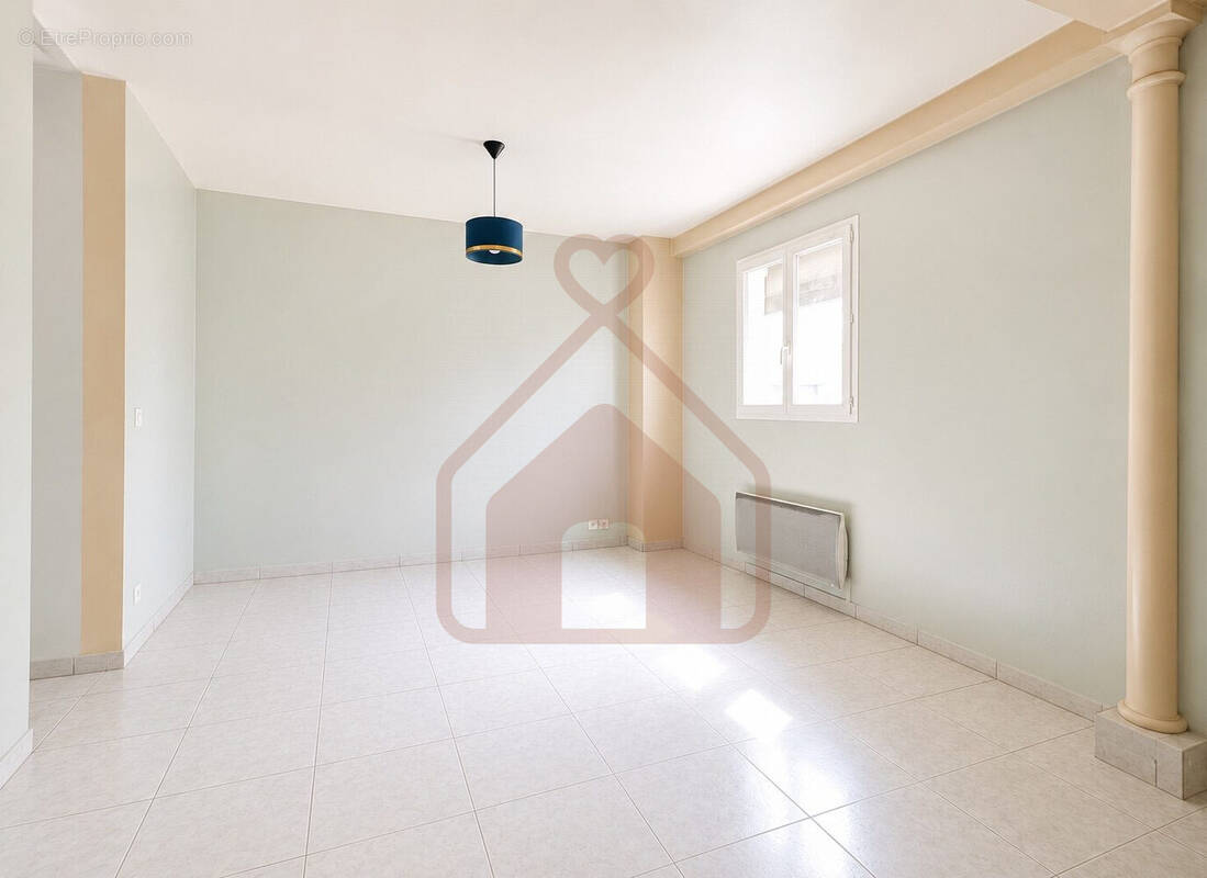 Appartement à IVRY-SUR-SEINE