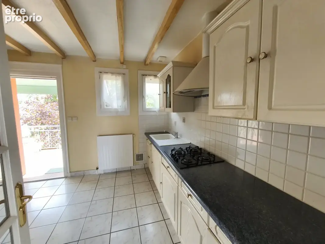 Maison T5 de 98m2 sur belle parcelle arboré de 1500m2 - photo 3