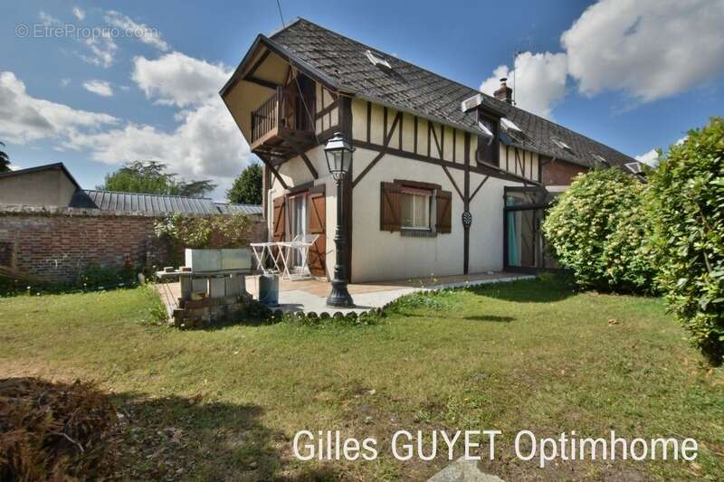 Maison à BERNAY