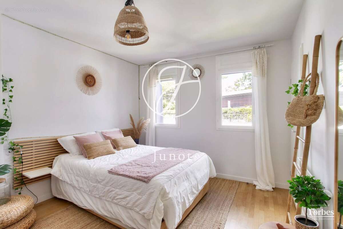 Appartement à VERSAILLES