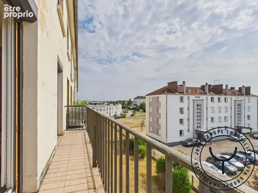 Appartement 3 pièces 59 m² à vendre à La Chapelle-Saint-Luc (10600) - photo 9