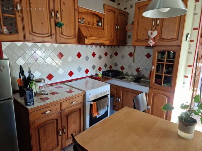 Appartement à CONTREXEVILLE