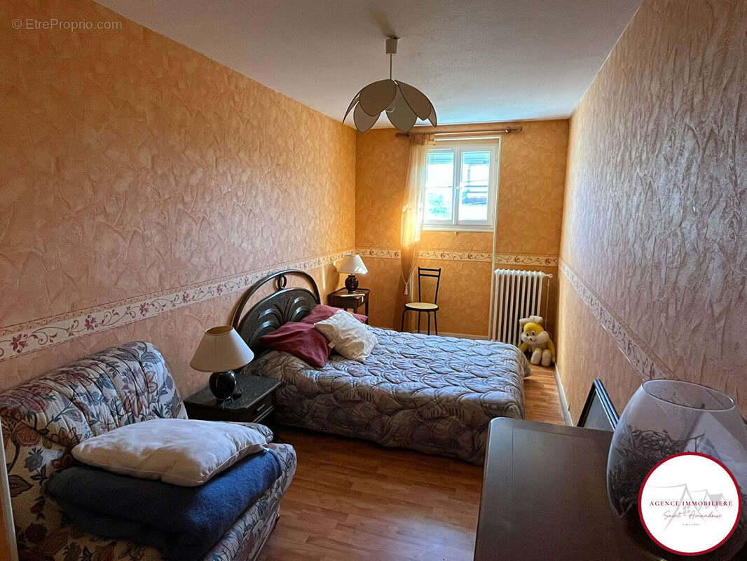 Maison à SAINT-AMAND-MONTROND