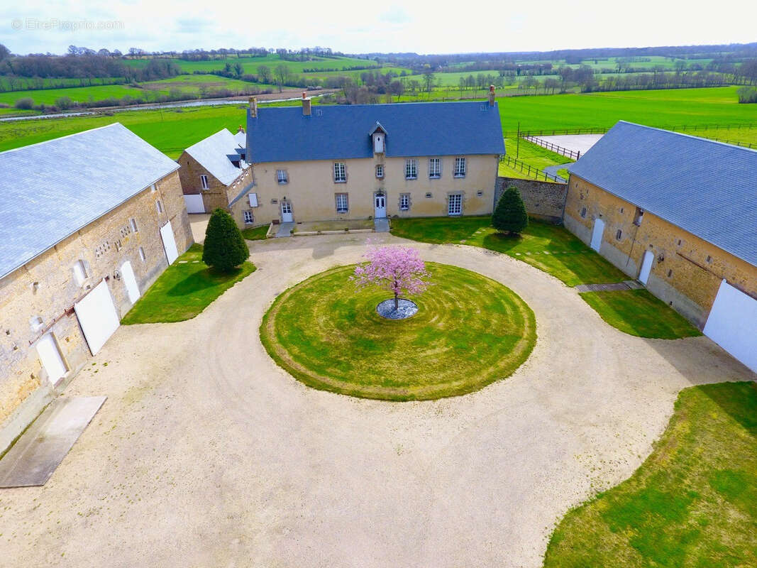 Maison 6 pièces - 233m2 avec dépendances AURSEULLES - photo 22