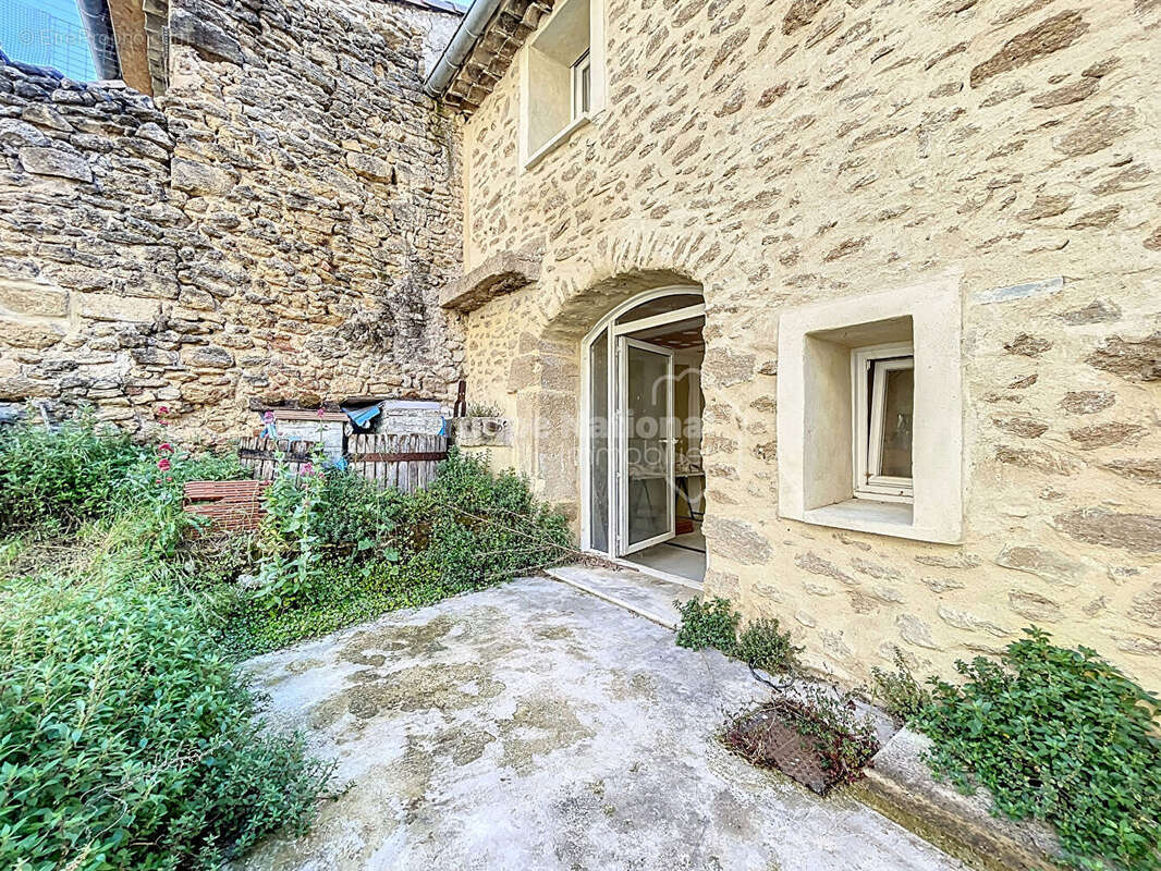 Appartement à ROCHEGUDE