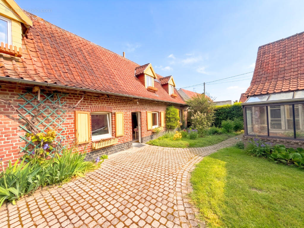 Maison à AIRE-SUR-LA-LYS