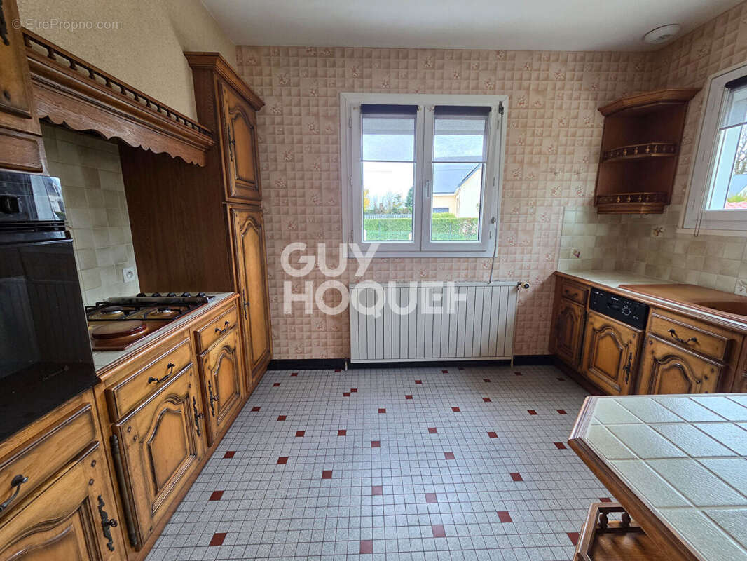 Maison à BOURG-ACHARD