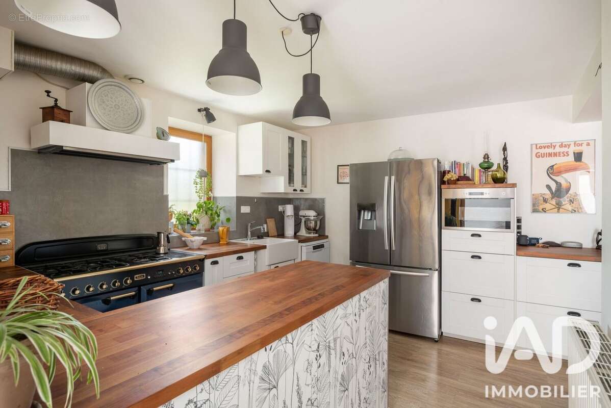 Maison 106 m² à Saint-Jean-De-Moirans  - photo 7