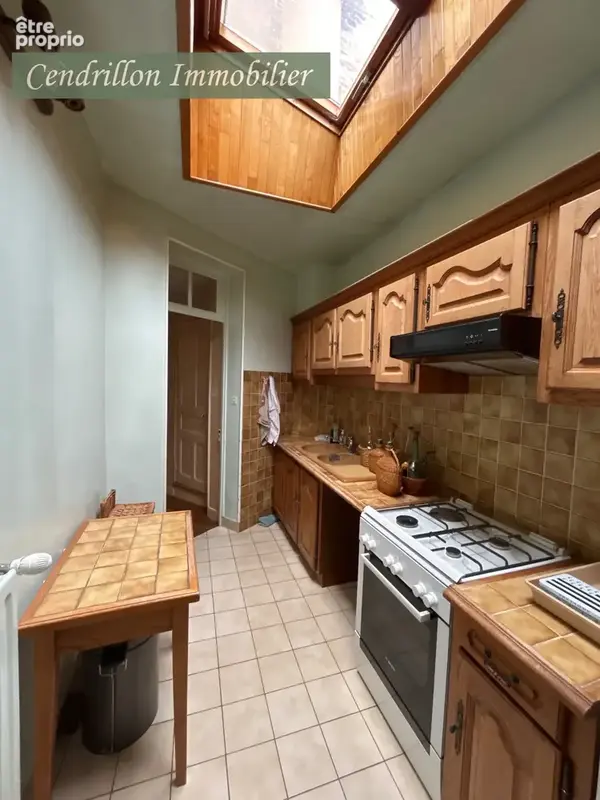 Maison de centre bourg, 85m2 hab., 3 chambres, garage et jardin à proximité - photo 8