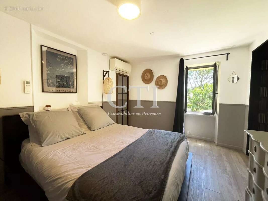 Maison à VAISON-LA-ROMAINE