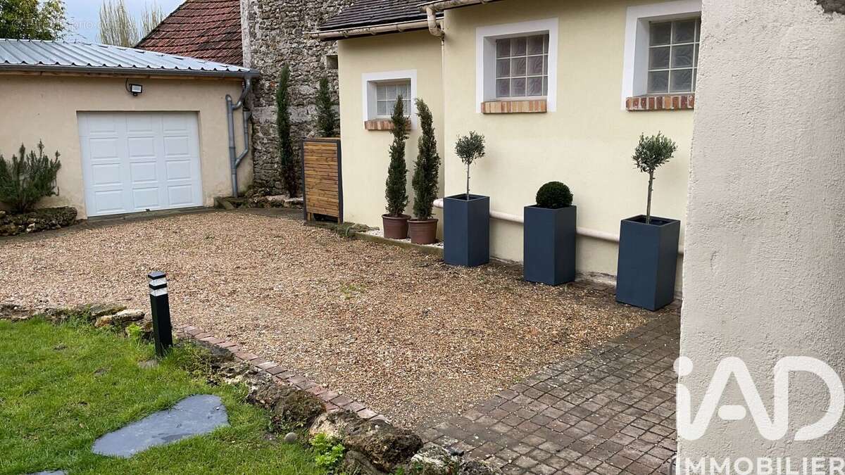 Photo 3 - Maison à LES ALLUETS-LE-ROI