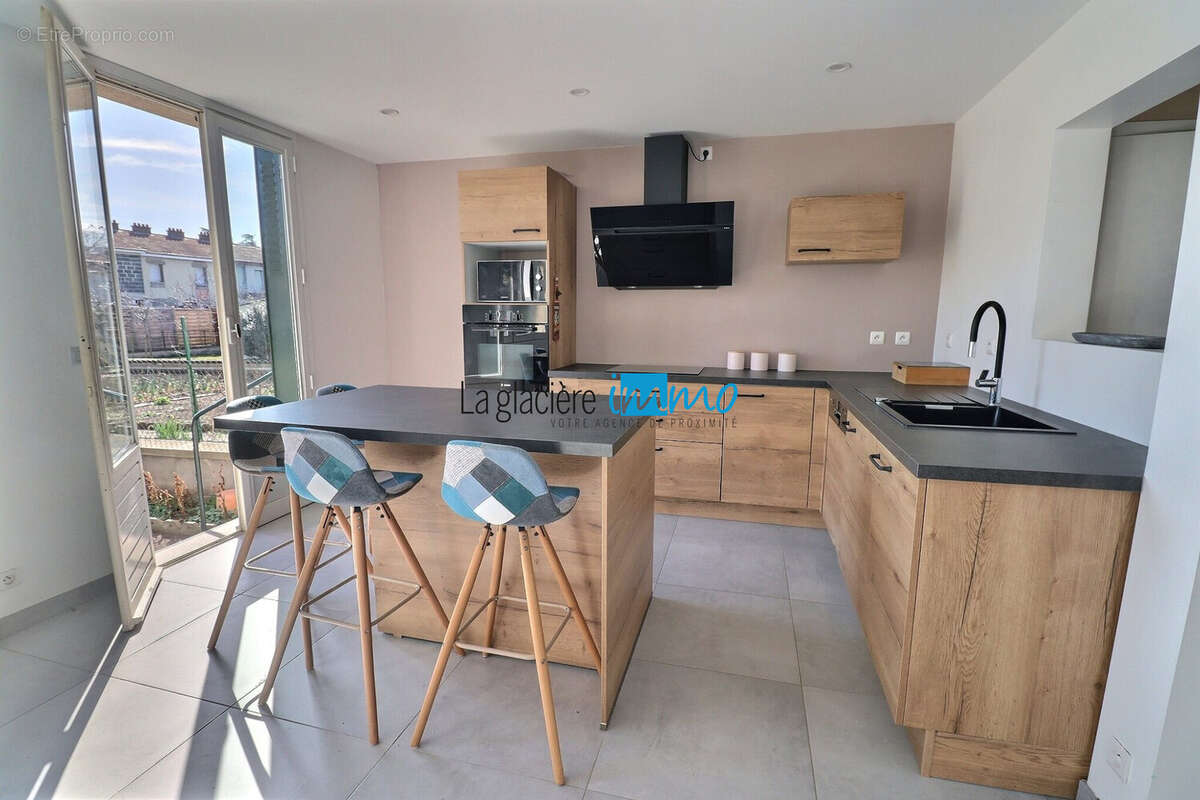 Maison avec terrasse_LA GLACIERE IMMO CLERMONT-FERRAND - Maison à CLERMONT-FERRAND