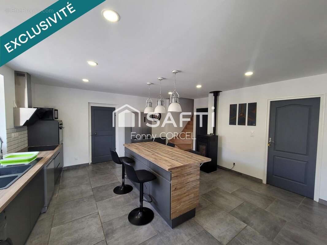 Maison 164 m² à Fraignot-Et-Vesvrotte  - photo 2