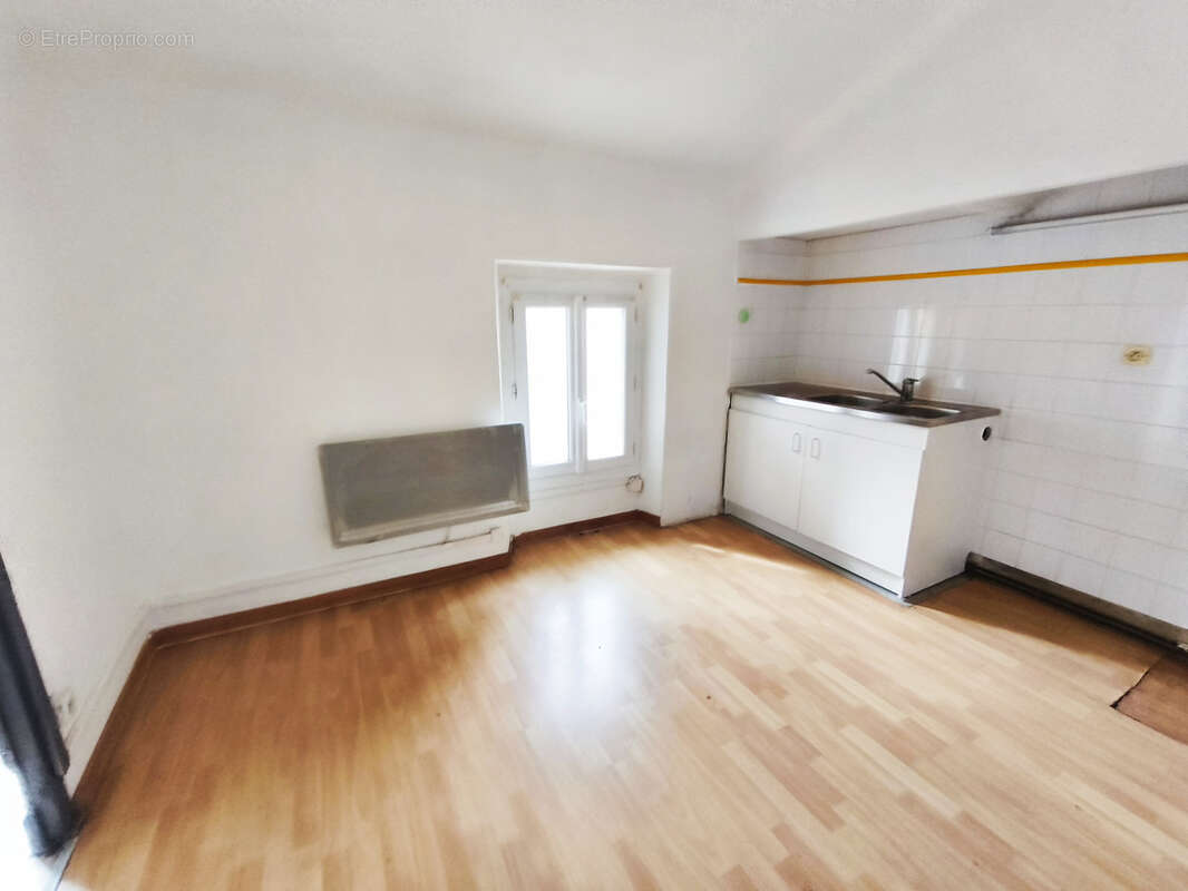 Appartement à SAINT-GENIS-DES-FONTAINES