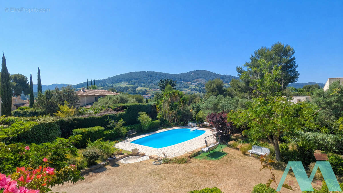 Maison à LA CADIERE-D'AZUR