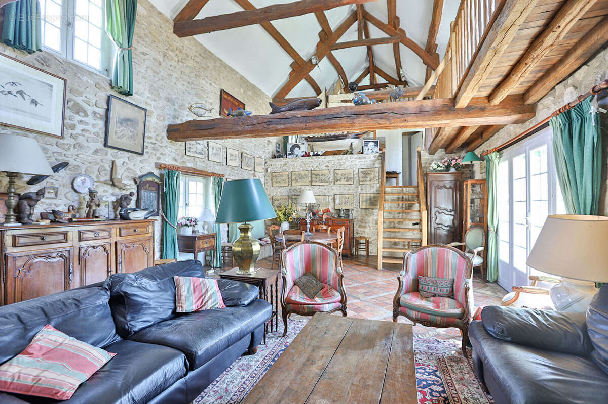 Maison à SAULX-MARCHAIS