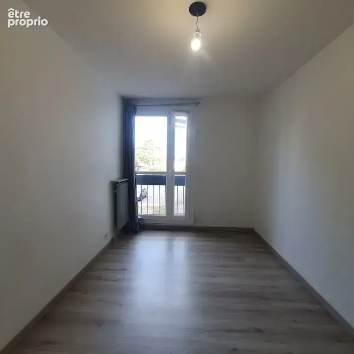 Appartement 4 pièces 73 m² à vendre à Fleury-Les-Aubrais (45400) - photo 17