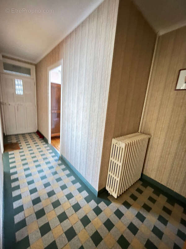 Maison à DONGES