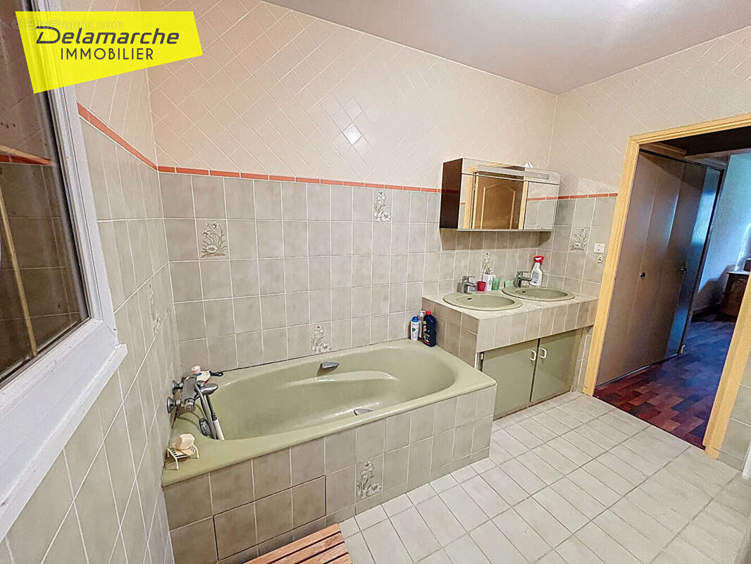 Maison à QUETTREVILLE-SUR-SIENNE