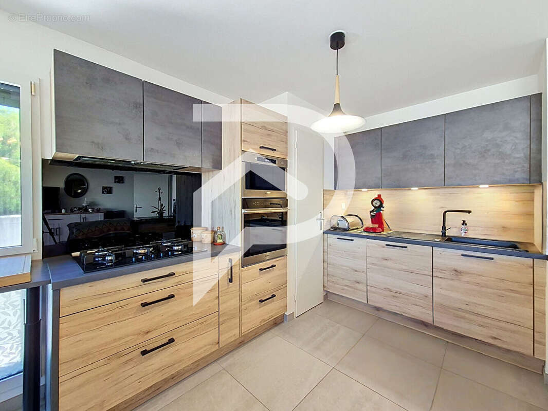 Appartement à vendre Montelimar 4 pièce(s) 91 m2 - photo 4