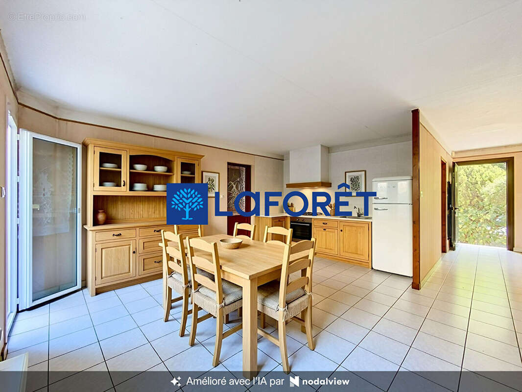 Villa 7 pièces - deux appartements - Terrain 753 m² à La Garde - photo 12