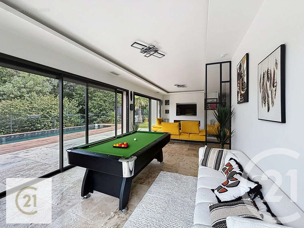 Maison 213 m² à Nailloux  - photo 8