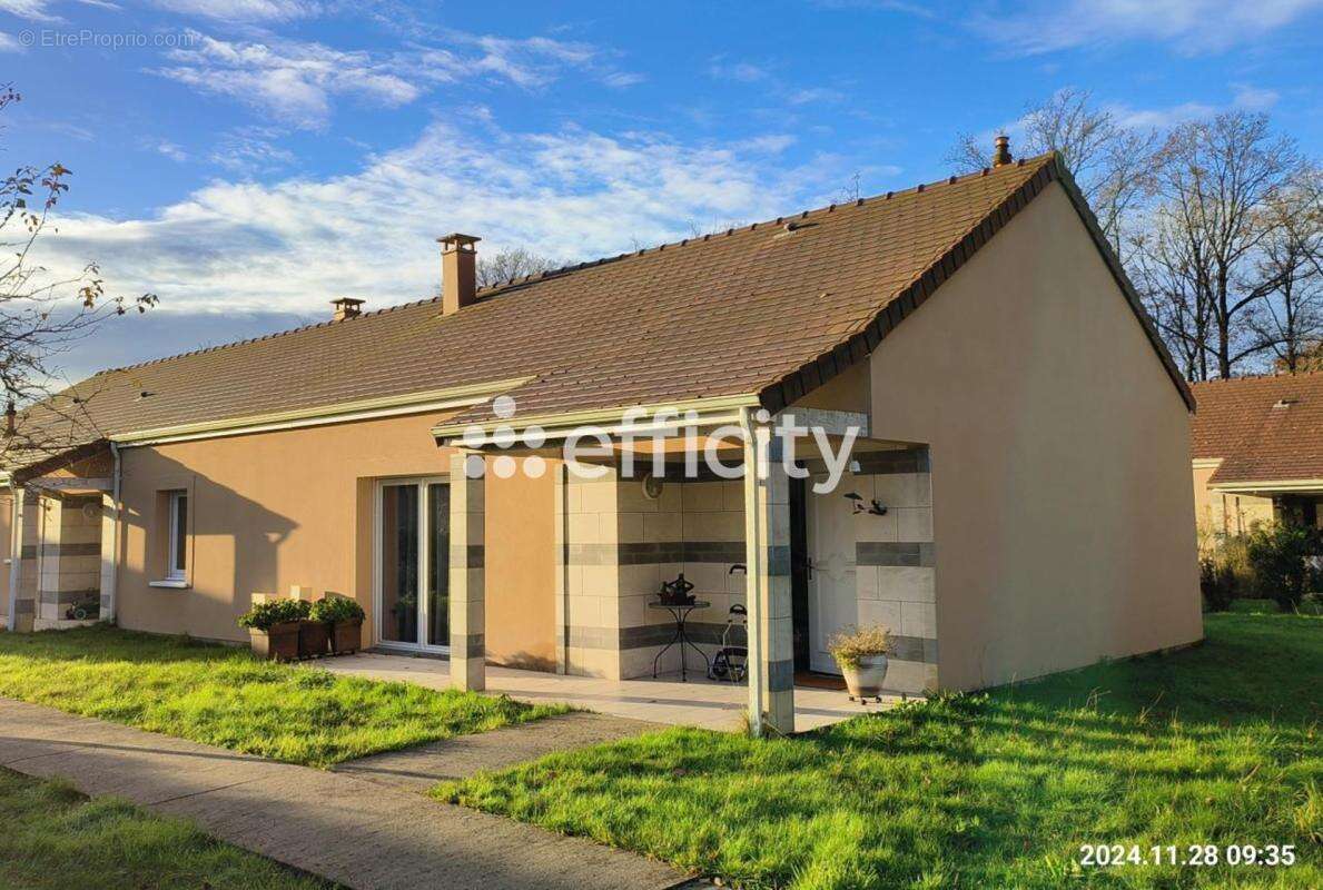 Maison à RAMBOUILLET