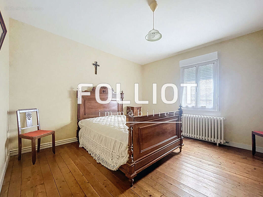 A vendre - Maison de bourg Gavray - photo 6