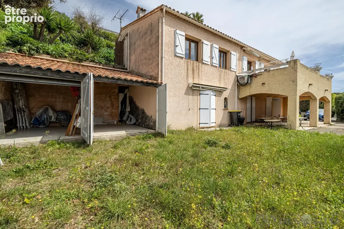 Maison 6 pièces 149 m² à vendre à Cagnes-Sur-Mer (06800) - photo 4