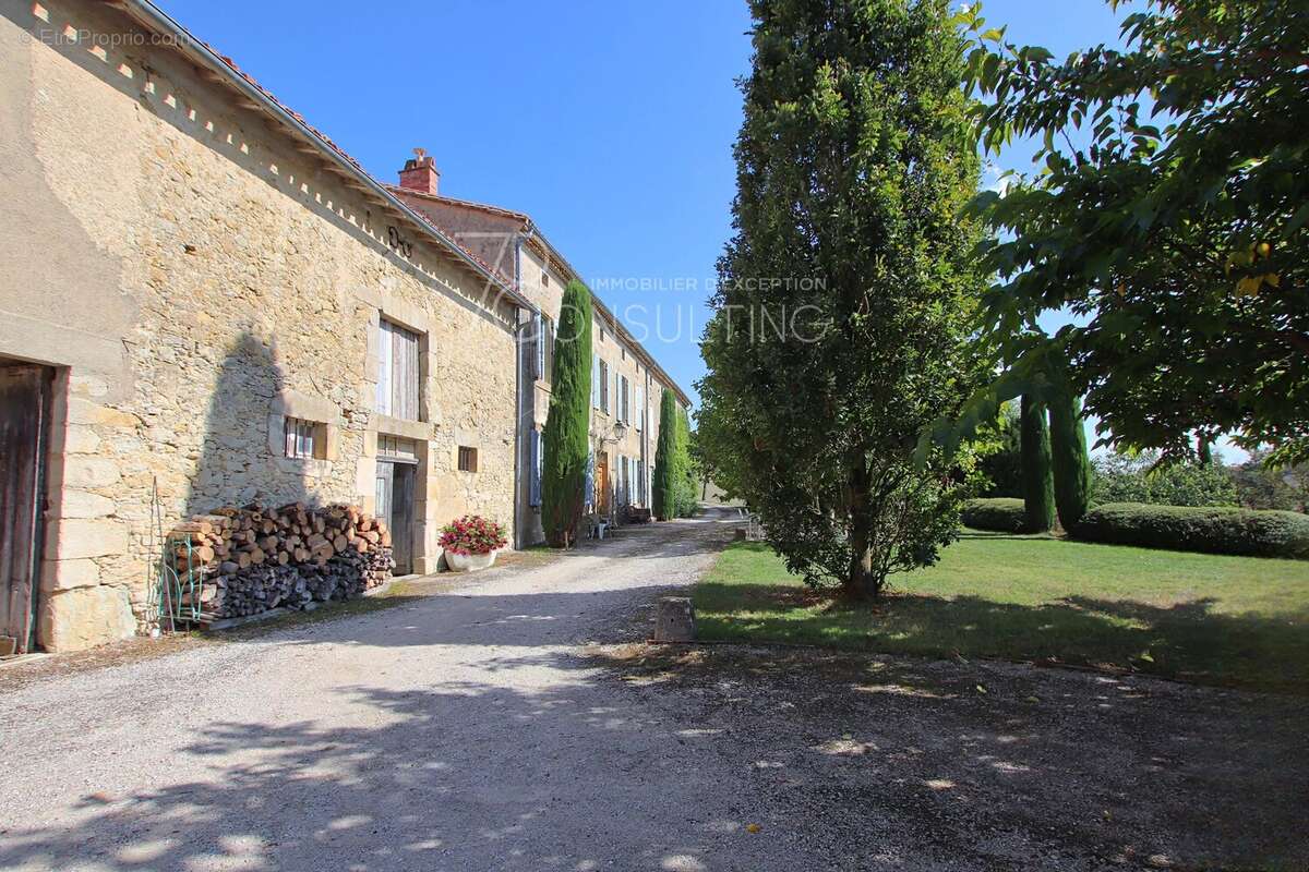 Maison à VILLEFRANCHE-DE-LAURAGAIS