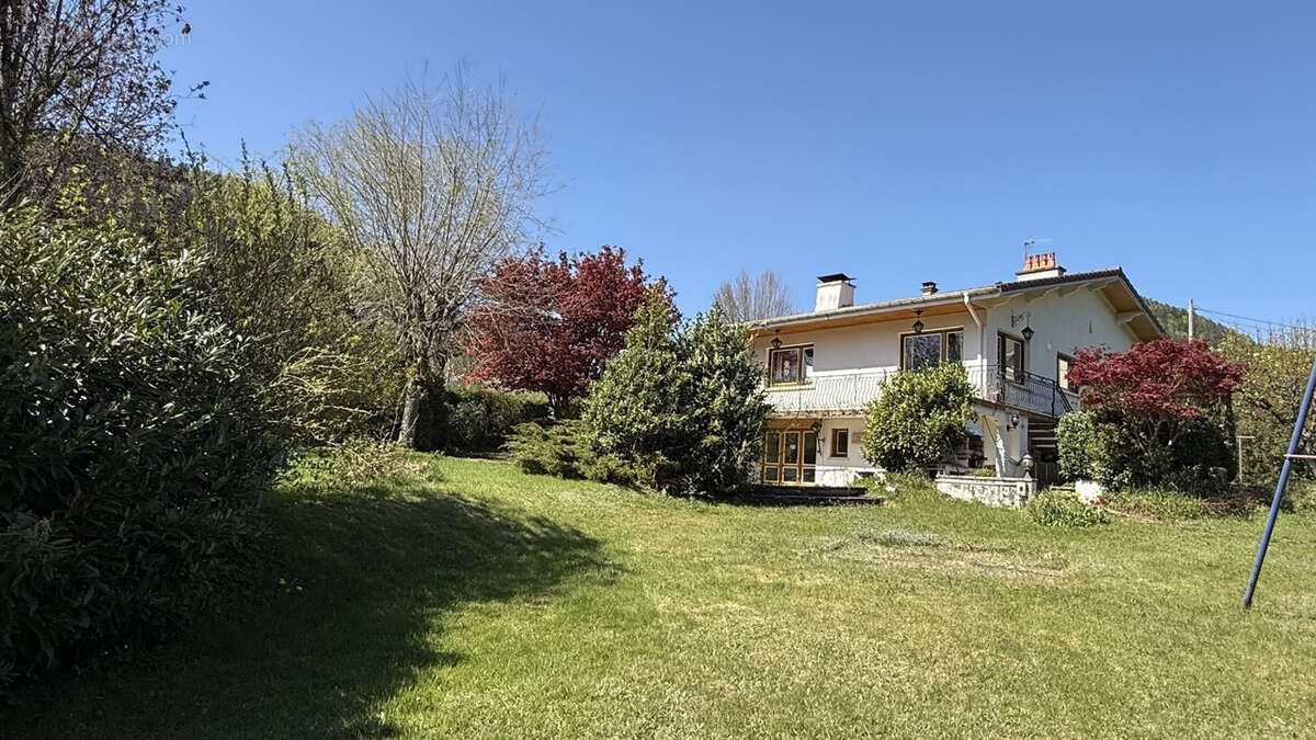 Maison à TAINTRUX